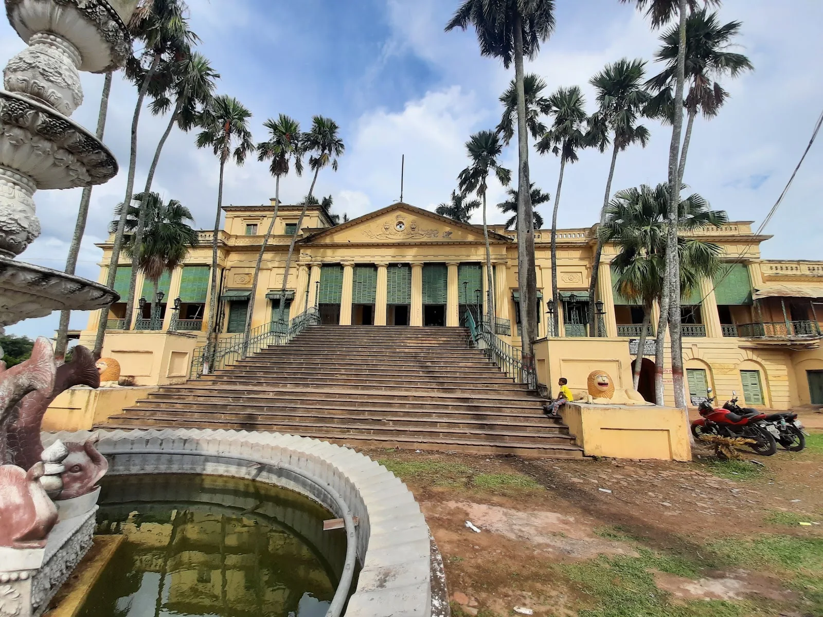 Nashipore Rajbari