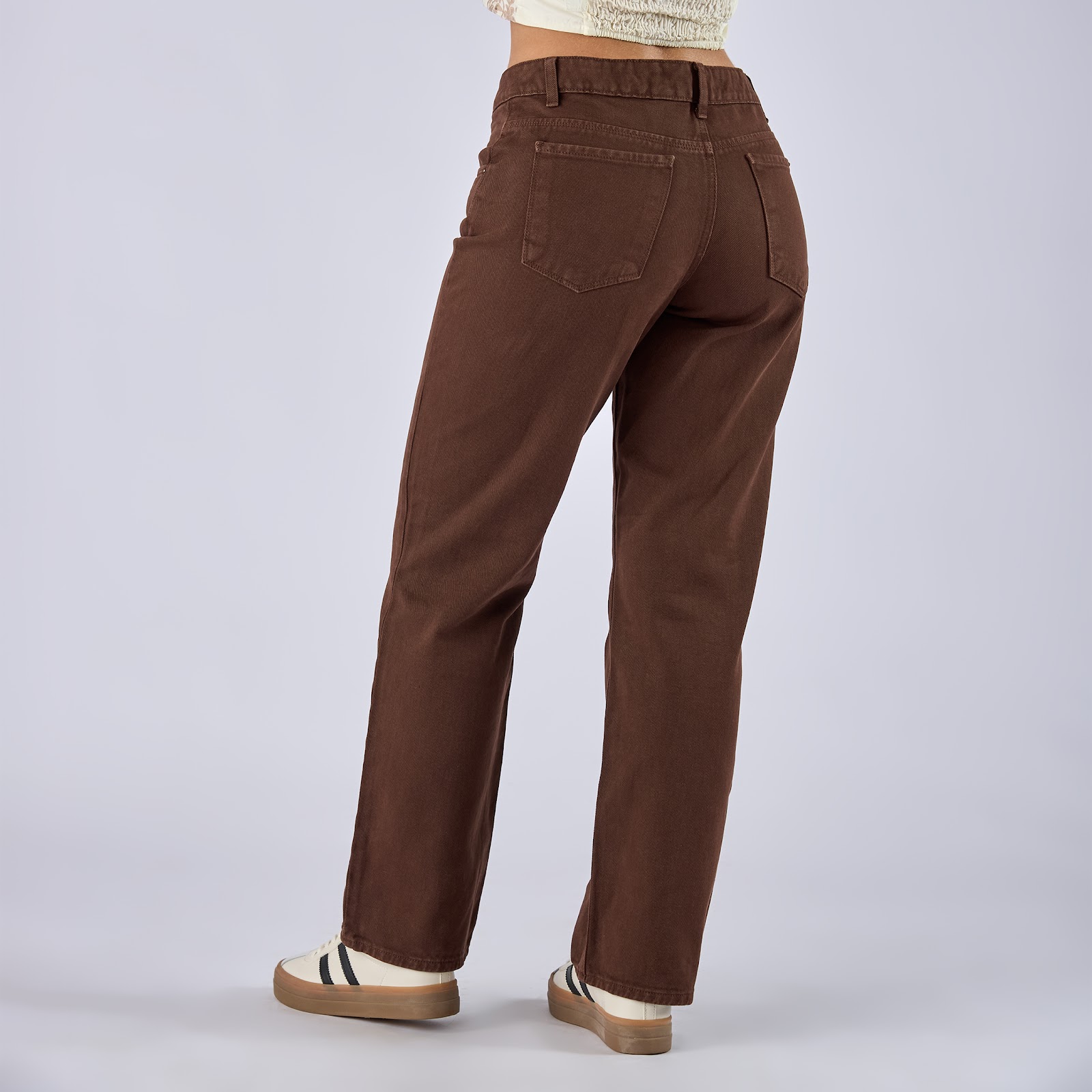 Jean vaquero flare tiro medio en denim licrado, color Mocca dirty - Vista 4
