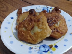 Bày ra đĩa và thưởng thức khi còn nóng.