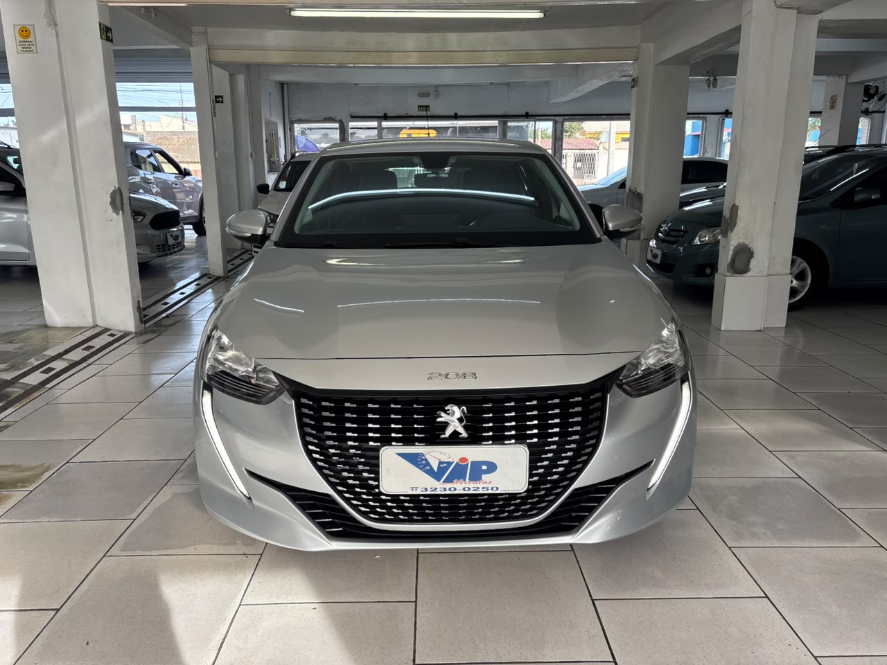Peugeot 208 - Foto 3