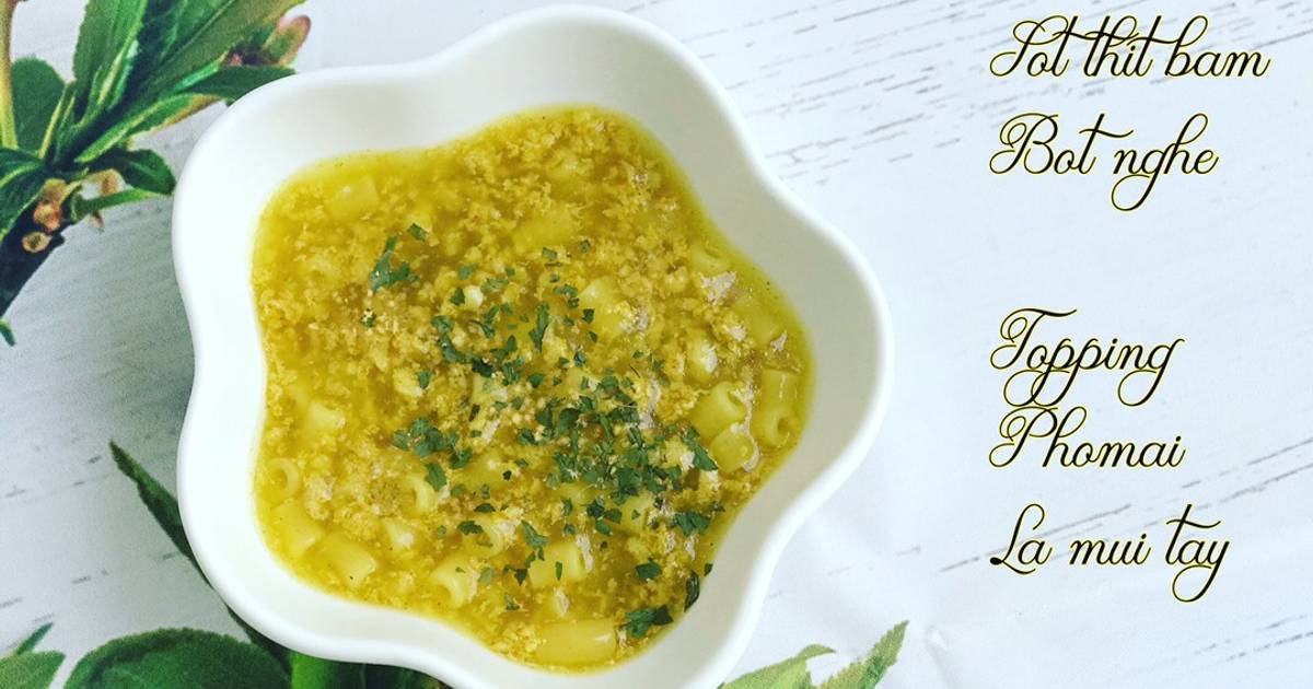 Nui sốt thịt bằm bột nghệ topping phomai lá mùi tây