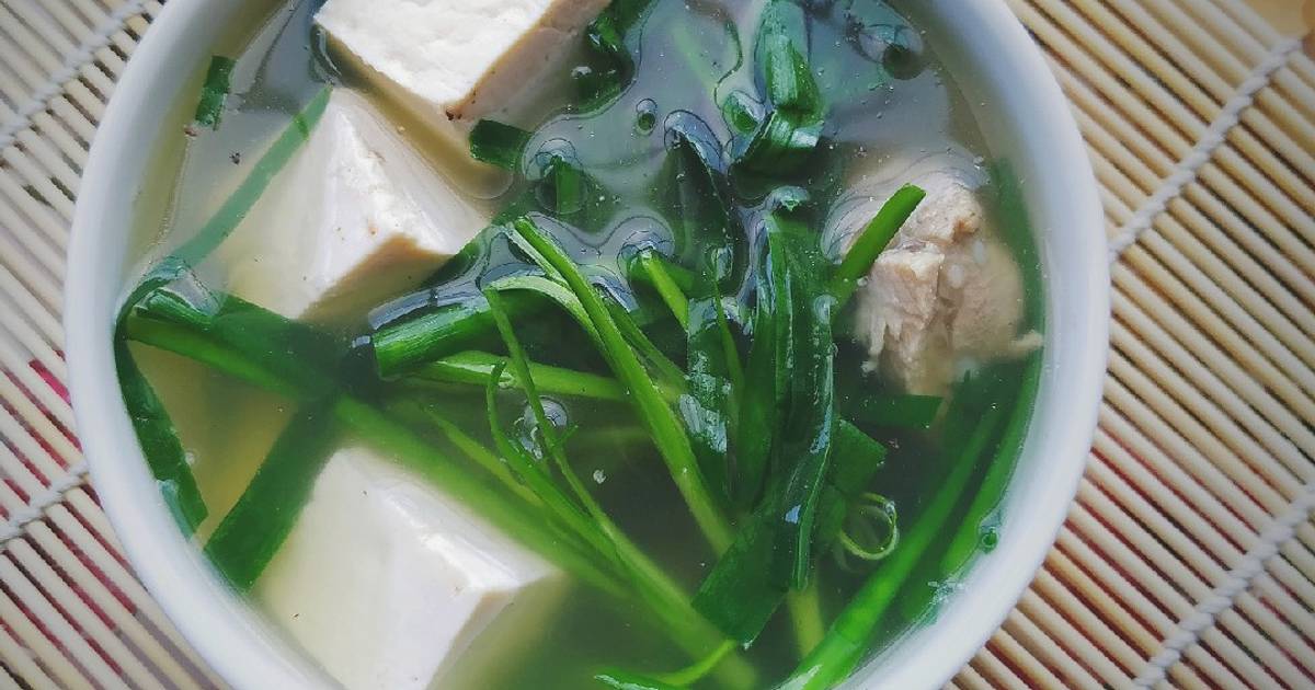 Canh hẹ đậu hũ sườn non