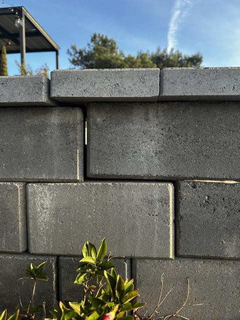 Evidence of incomplete installation by Evo