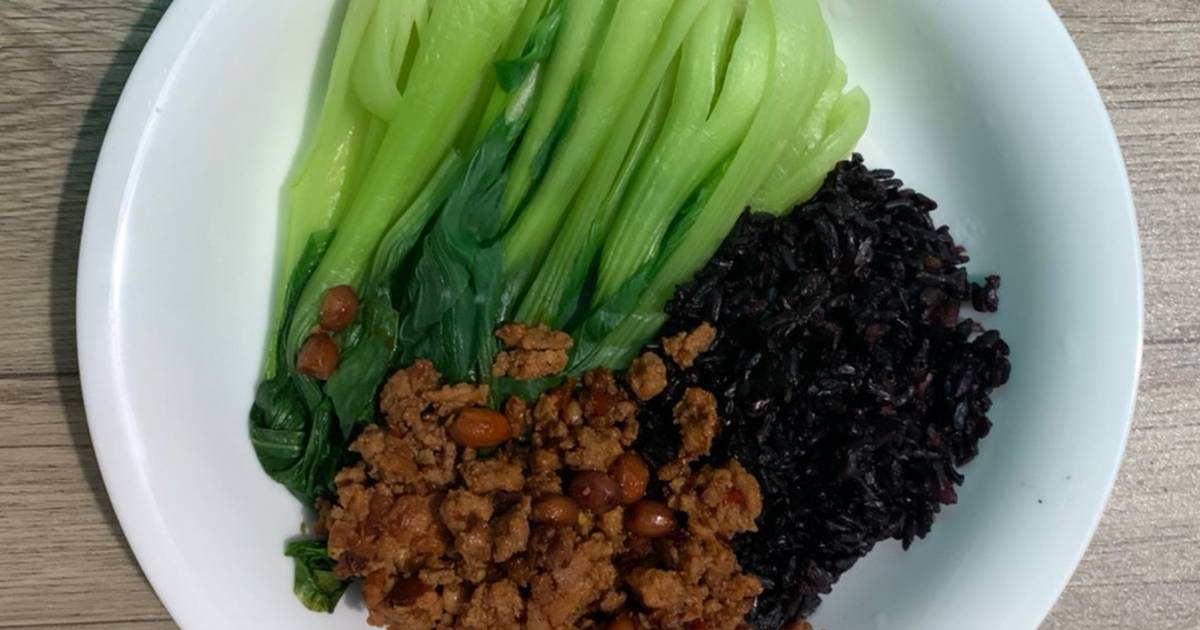 Thịt xào cay + cải thìa hấp. Giảm cân + eat clean