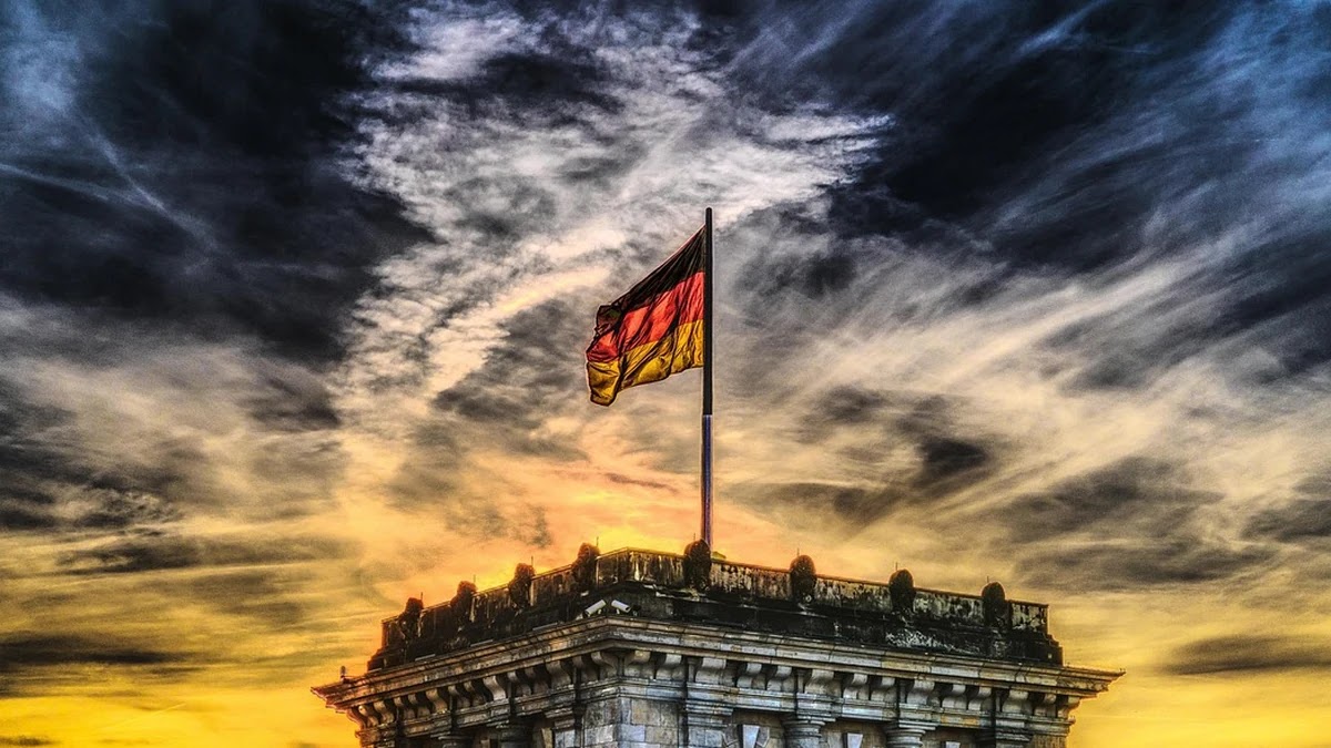 정부 재정적자의 의미와 장기 경제에 미치는 구조적 영향