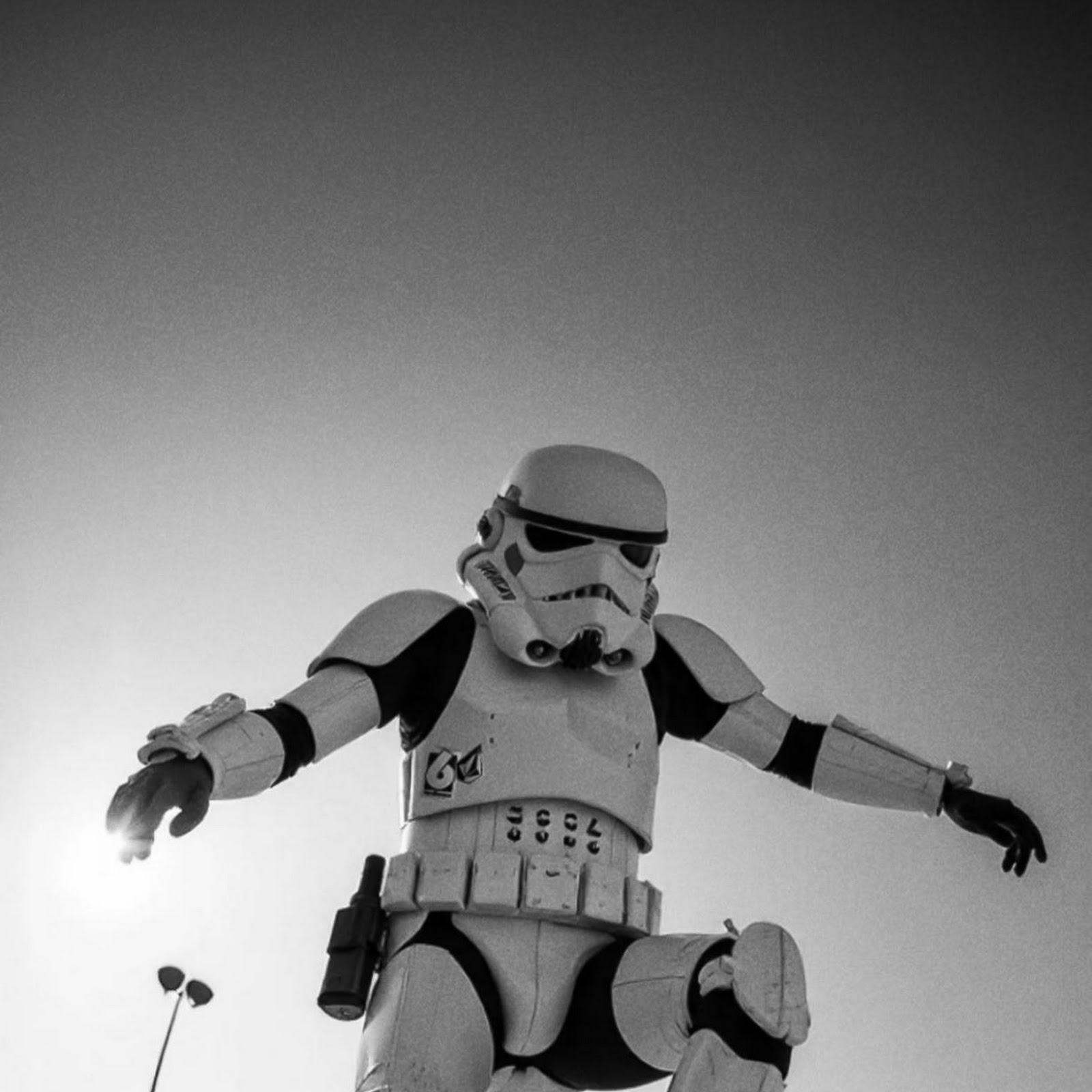 Download Stormtrooper Skateboarding At Skatepark Full HD iPhone