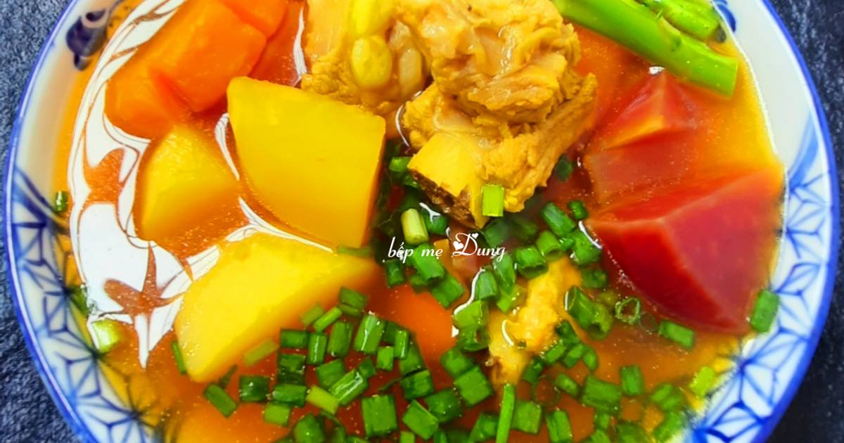 Canh sườn non nấu rau củ