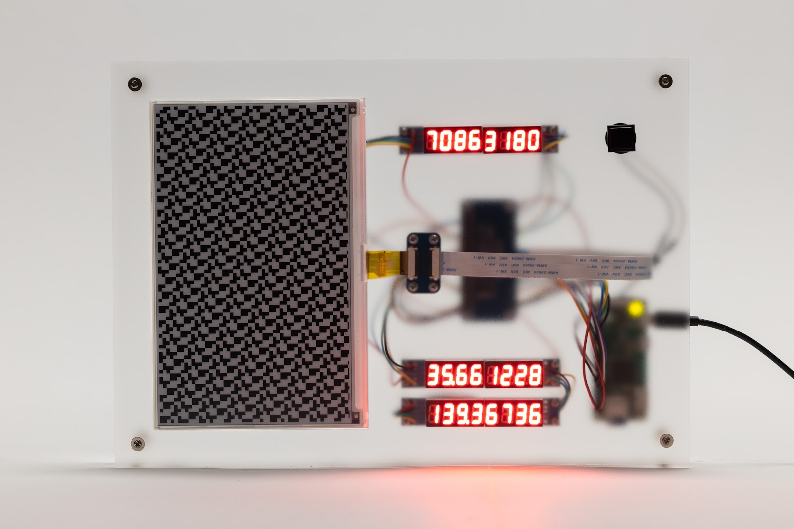 電子ペーパーを用いた環境決定的変数による装置統合型ビジュアル生成手法の研究-thumb-3