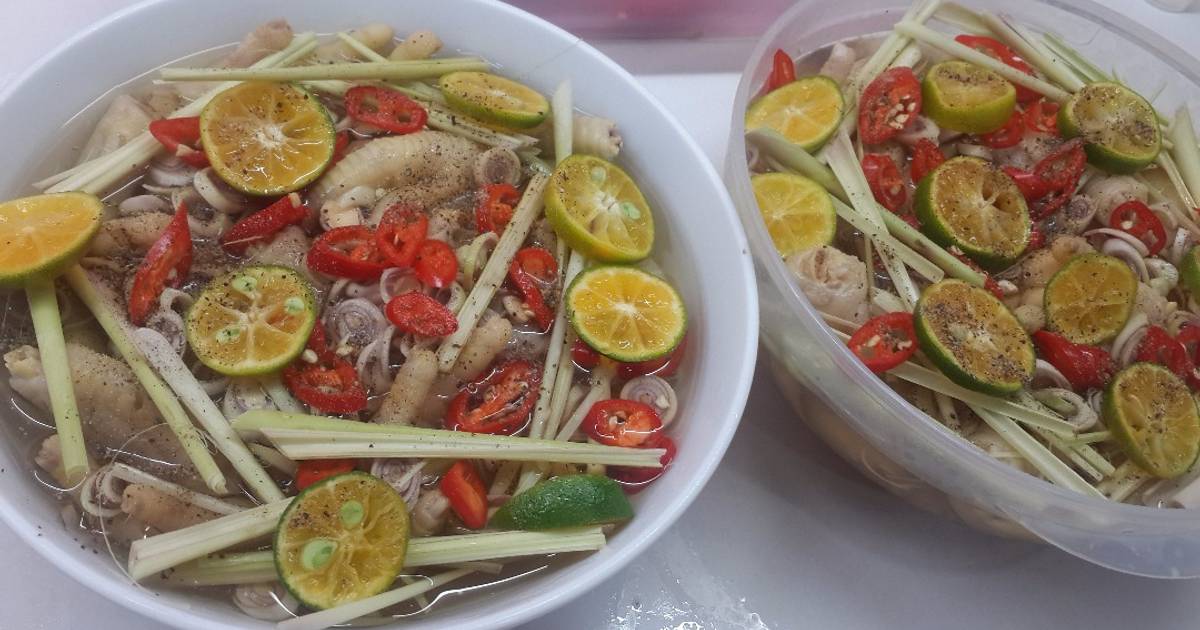 Chân gà ngâm sả ớt