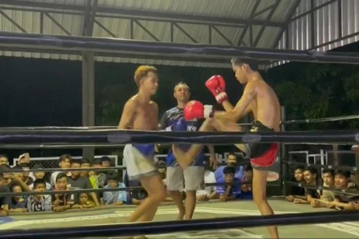 Con trai đánh nhau ngoài đường, 2 bà mẹ mở võ đài muay Thái giải quyết 'ân oán' - Báo VTC News