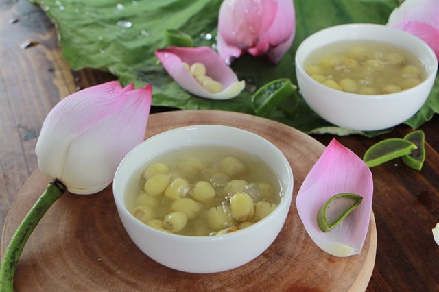 Chè Hạt Sen Nha Đam
