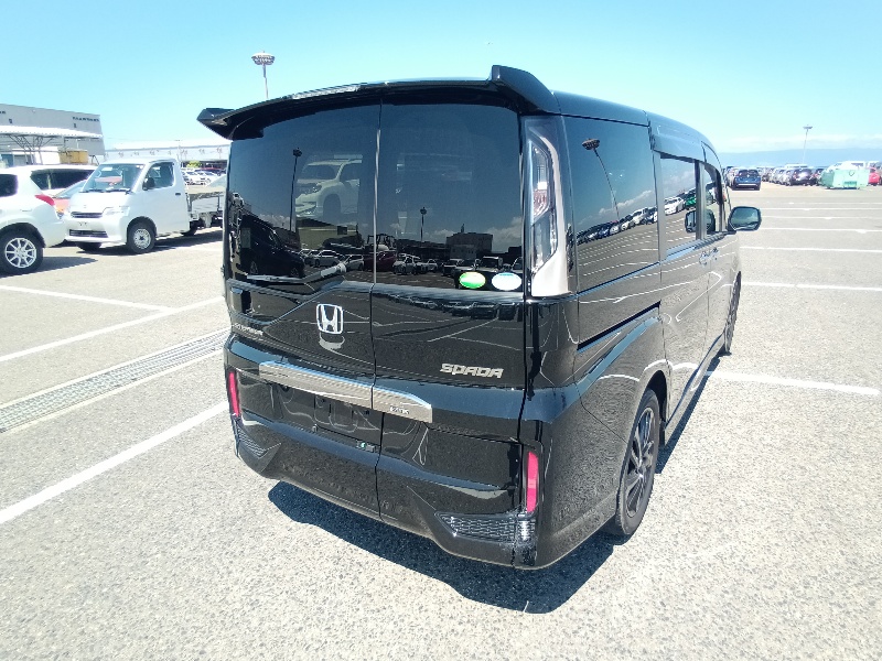 Honda Step Wagon Spada