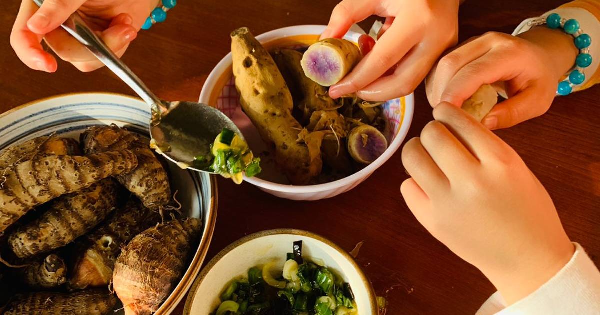 Khoai lang và khoai sọ luộc, chấm sốt hành boa rô