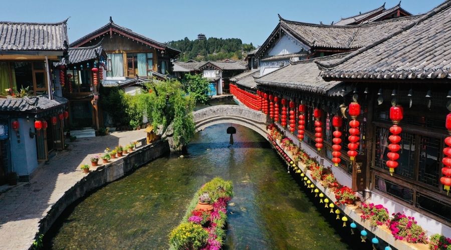 Cảnh đẹp nắng nhẹ tại Côn Minh 
