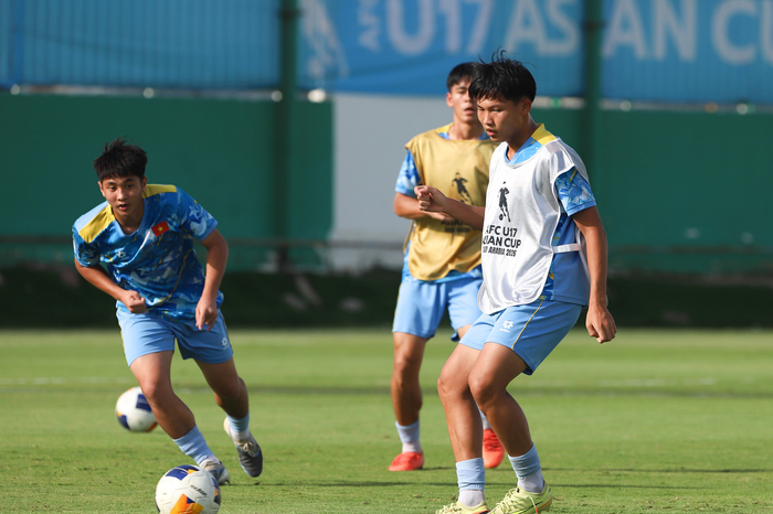 Đội tuyển U17 Việt Nam sẵn sàng cho trận quyết định gặp U17 UAE - Báo Quân Đội Nhân Dân