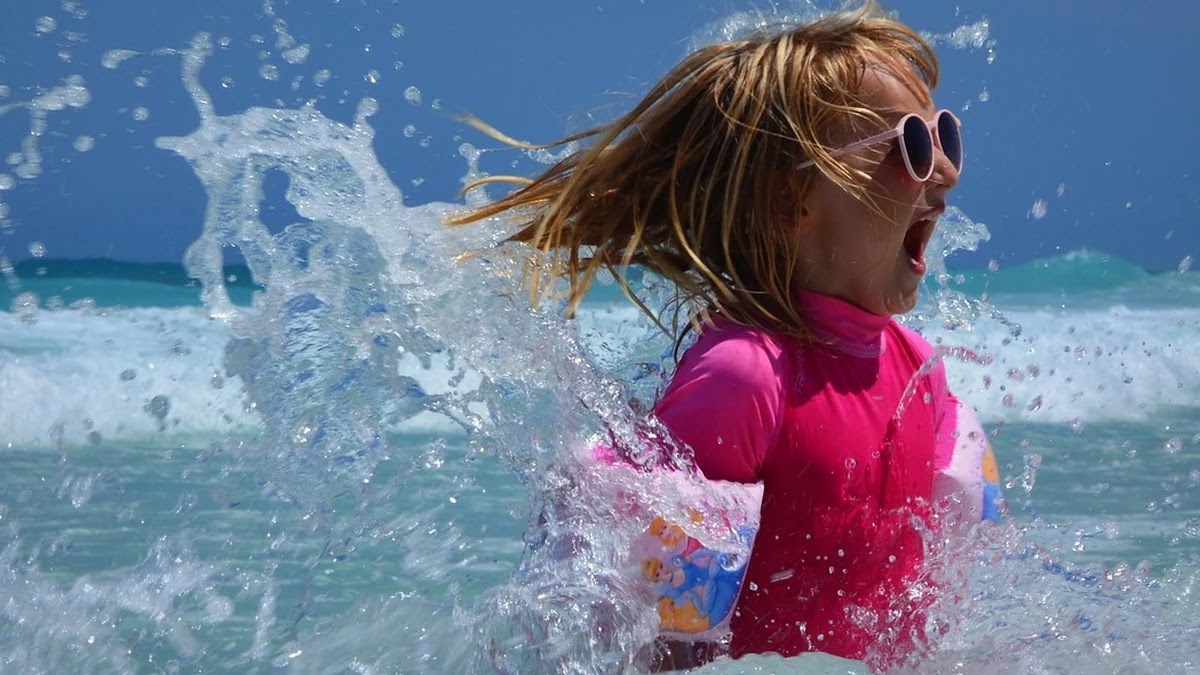 가족 여행에 적합한 호텔과 리조트, 객실 구성과 부대시설 비교