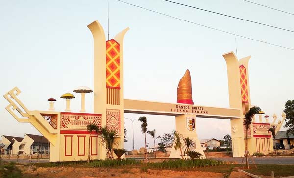 MENGGALA: Pusat Sejarah dan Wisata Kabupaten Tulang Bawang