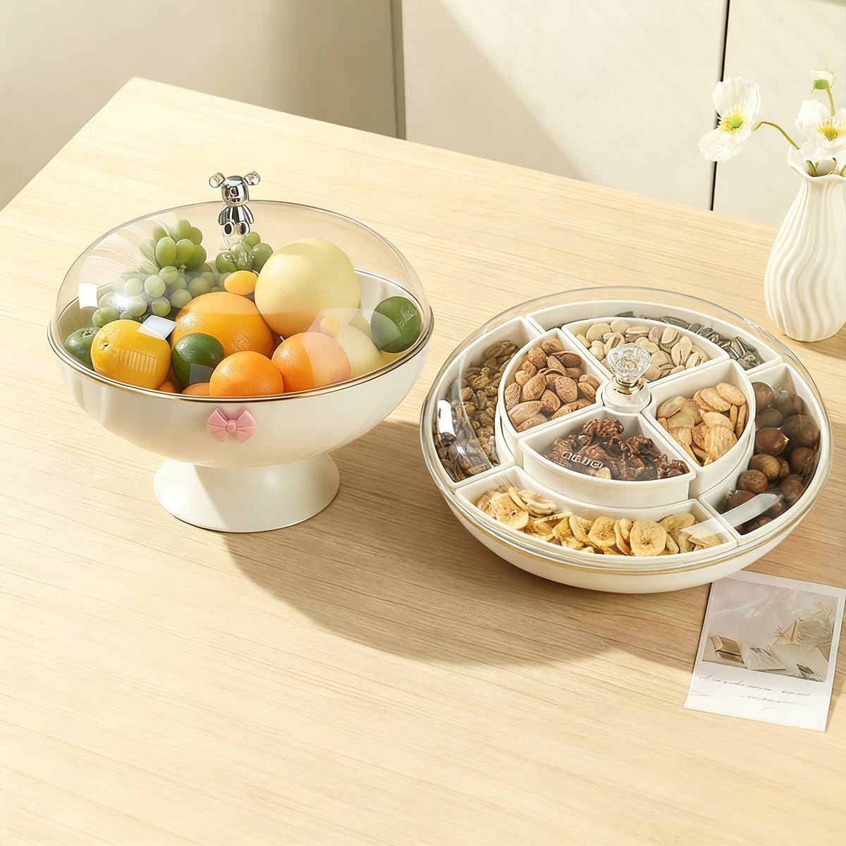 Rotatable nut bowl with 8 compartments, sealable
