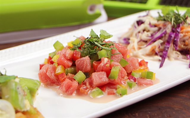 Salad Dưa Hấu Ớt Chuông Trộn Sốt Kewpie