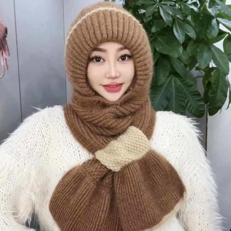 Knitted beanie and scarf set, lined, windproof