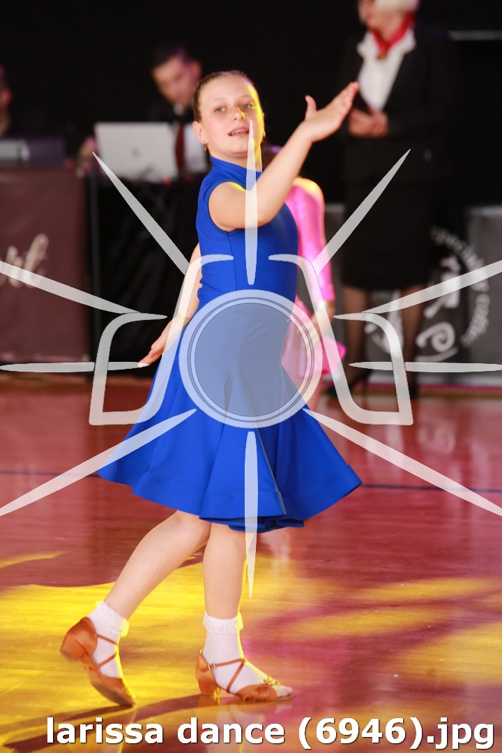 larissa dance (6946).jpg