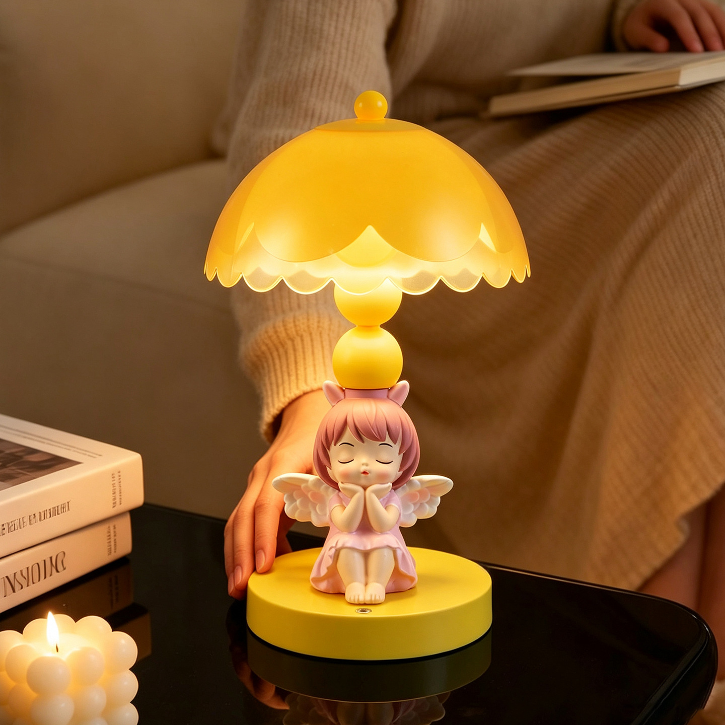 Angel table lamp with color change