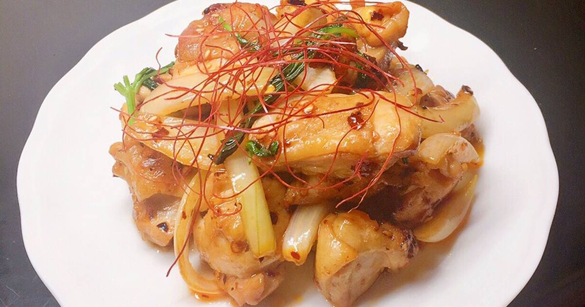 Gà xào xì dầu,ớt sate