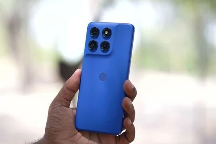 Smartphone độ bền quân đội, cấu hình tốt, pin 7.000mAh, giá gần 4 triệu đồng - Tạp chí Doanh Nghiệp Việt Nam