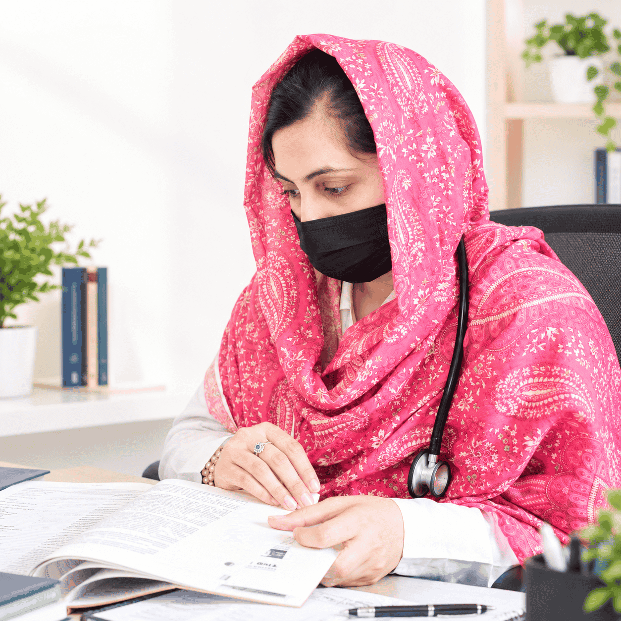 ڈاکٹر اقصی لودھی