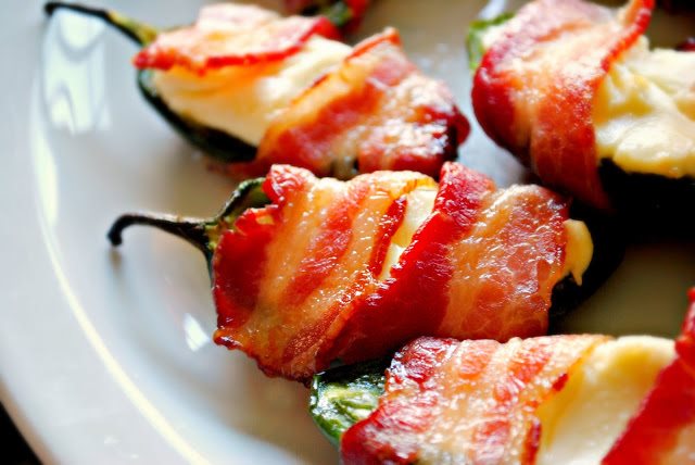 Thịt Xông Khói Cuộn Ớt Phô Mai