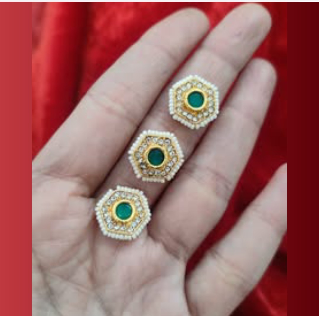 B10-Shatkon Green Moti Pendant (Pack Of 3)