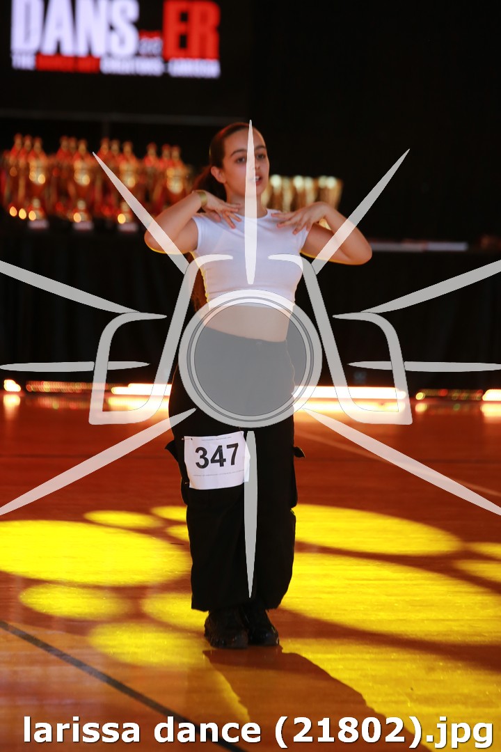 larissa dance (21802).jpg
