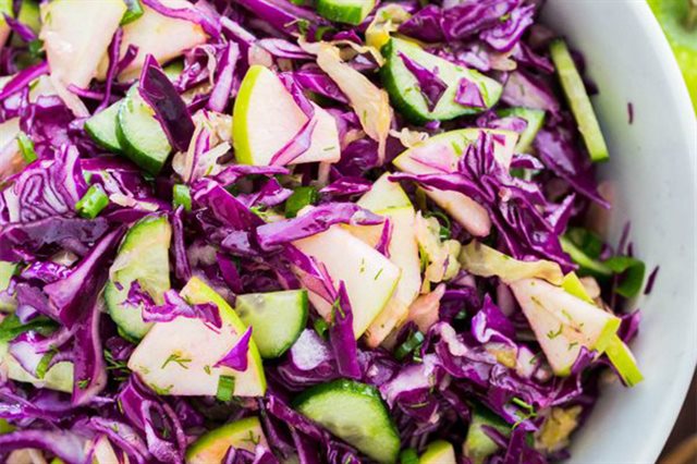 Salad Táo Bắp Cải Tím