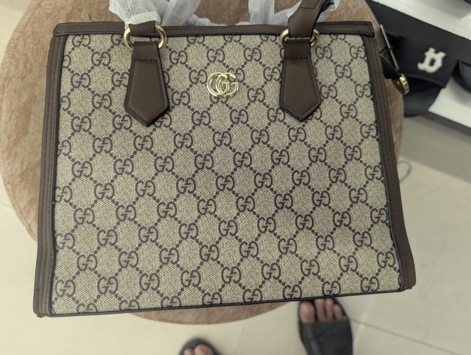 Item 6 - Ladies bag Gucci Chocolate