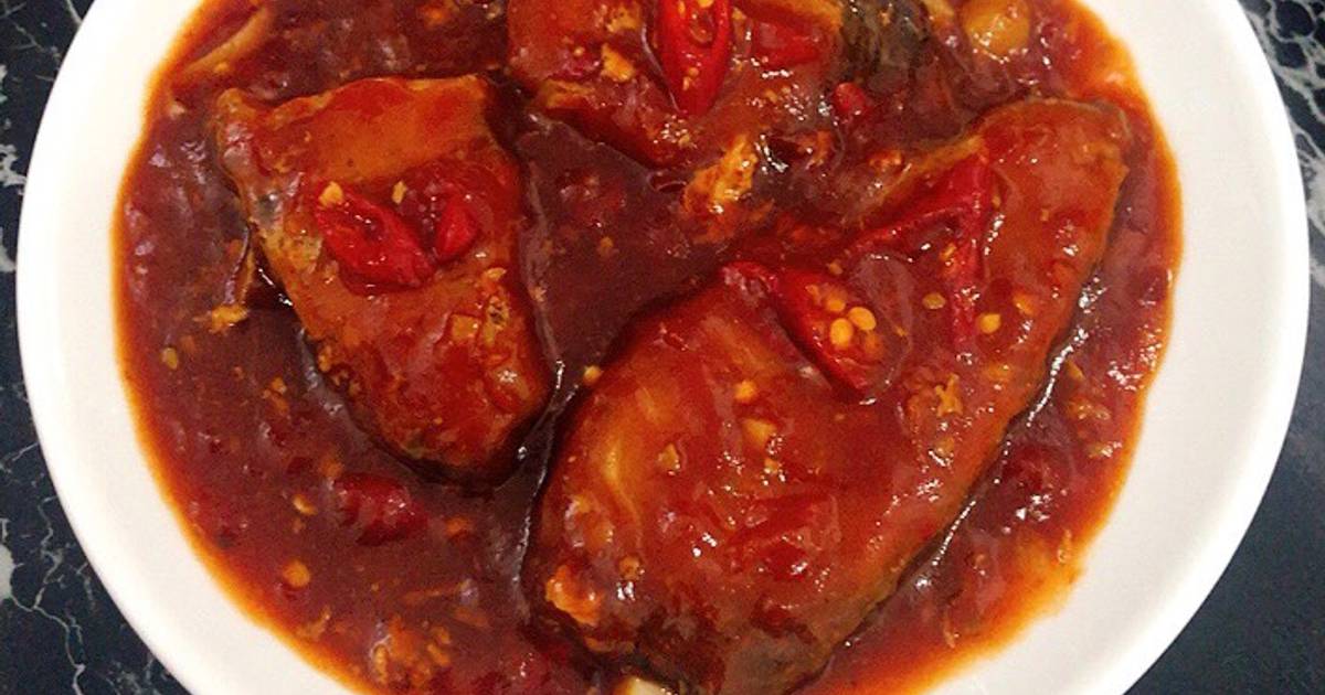Cá cờ sốt cà chua