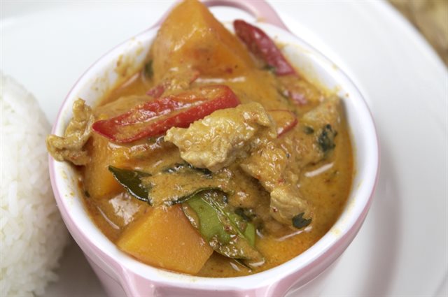 Thịt Heo Nấu Cà Ri