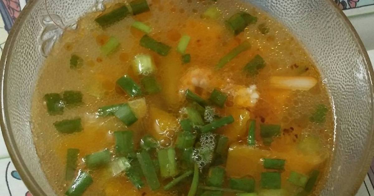 Bí đỏ nấu canh tôm