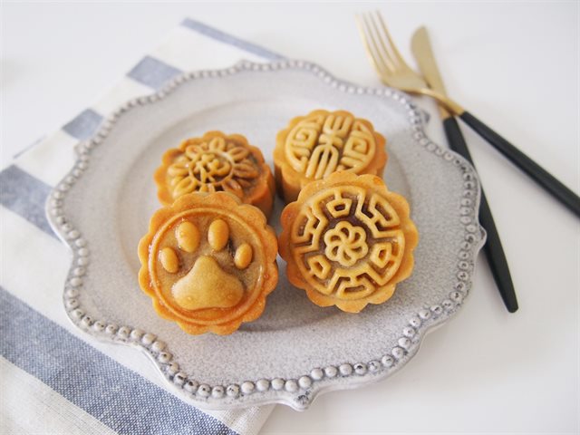 Bánh Trung Thu Kiểu Quảng Đông