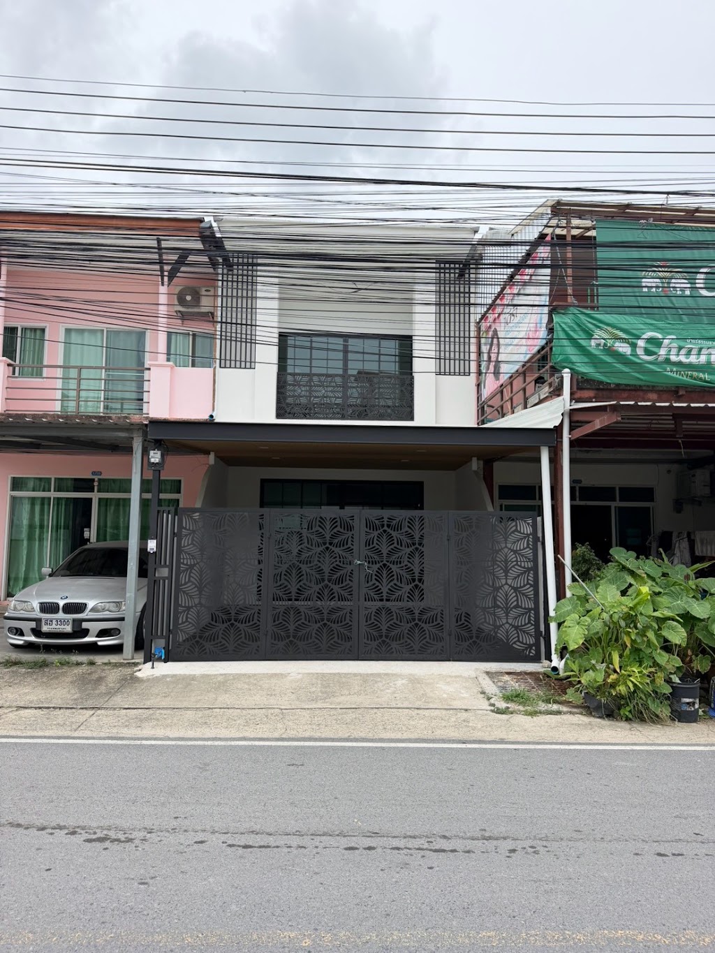 ทาวน์เฮาส์ · ฉลอง 5