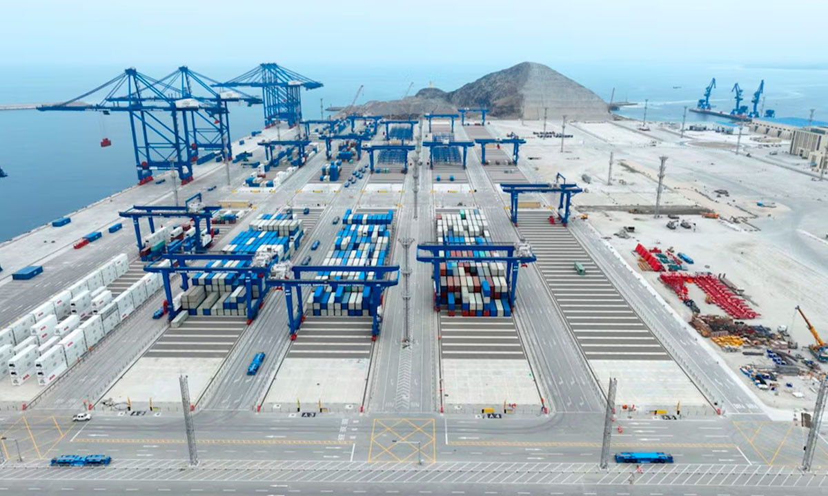 Presidente de China, Xi Jinping, inauguró el Megapuerto de Chancay en Perú junto a Dina Boluarte y sus ministros