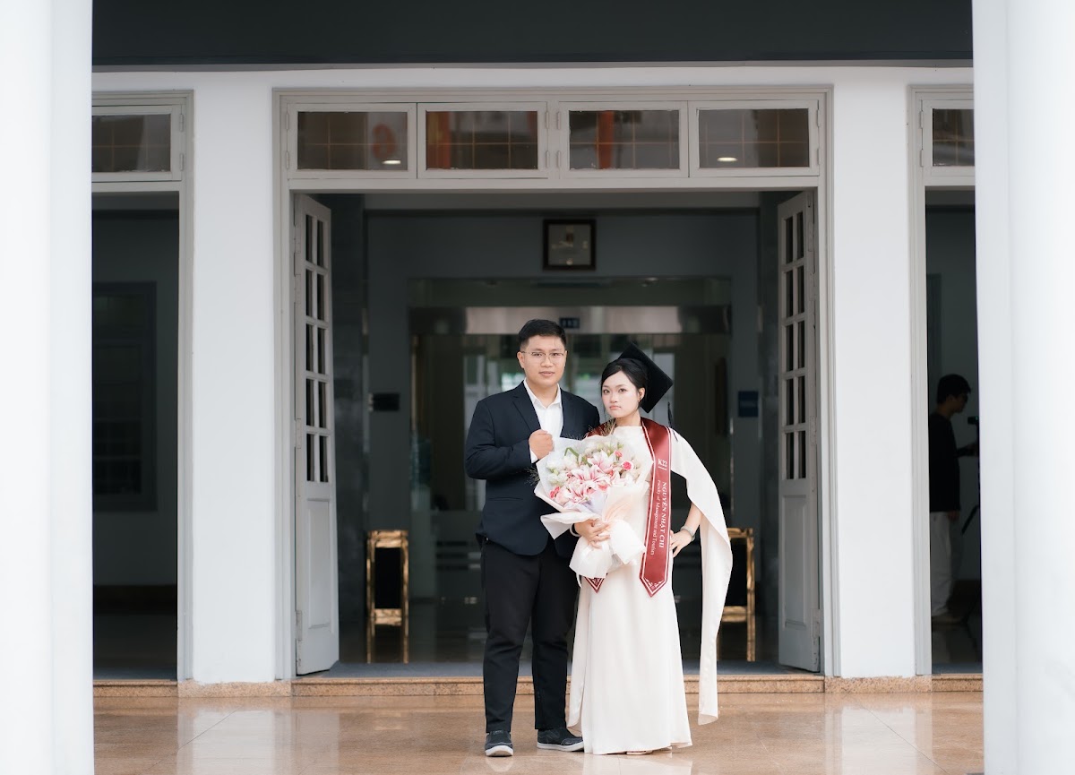 Kỷ niệm tốt nghiệp DSC09374