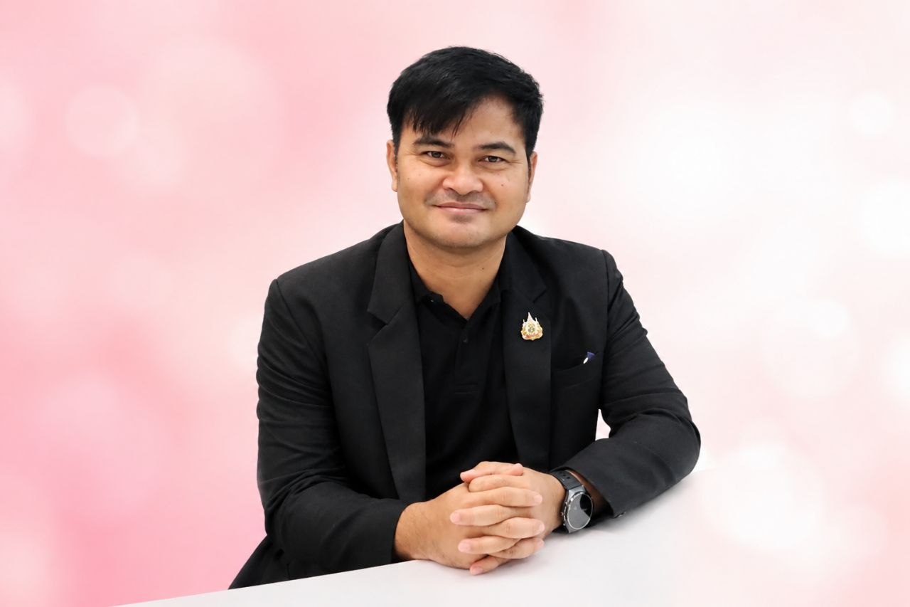 ภาพผู้อำนวยการ