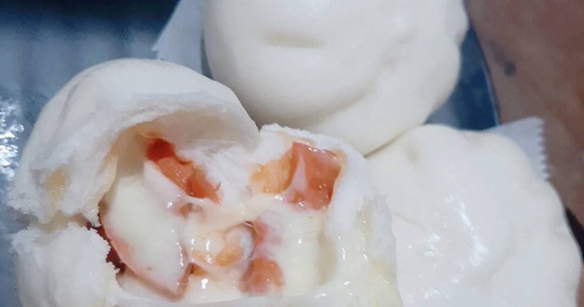 Bánh bao xúc xích phô mai