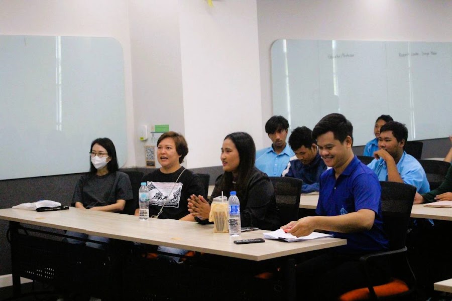 คณะอาจารย์และนักเรียนโรงเรียนพิทยาลงกรณ์พิทยาคม มาเยี่ยมชมและศึกษาดูงาน
