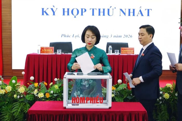 Phường Phúc Lợi bầu lãnh đạo HĐND, UBND nhiệm kỳ mới - Đài Phát thanh và truyền hình Hà Nội