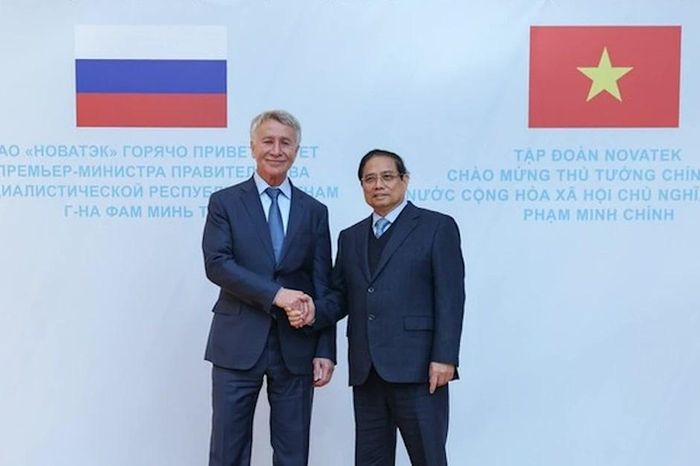 Thủ tướng thúc đẩy hợp tác phát triển các dự án khí LNG với Nga - Báo Nhân Dân