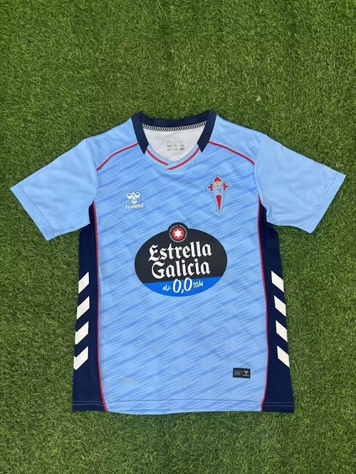 25-26 Celta de Vigo Local.jpg