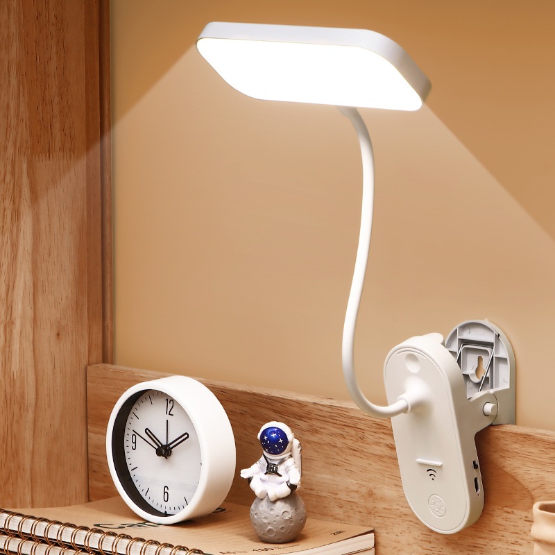 LED clamp light for desk and bed, dimmable
