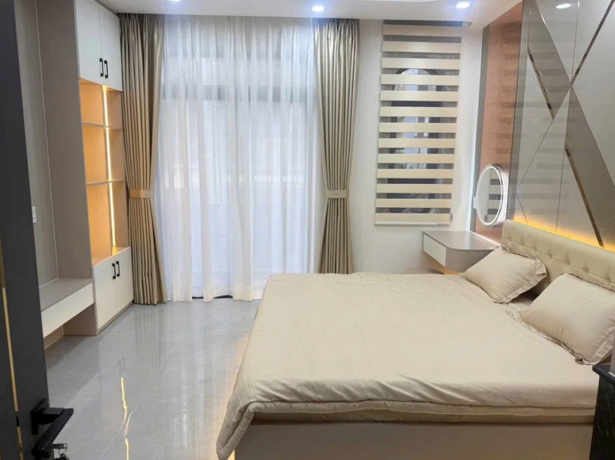 Bán nhà 4x15,5m, 4,5 tấm, hẻm 8m 413 Lê Văn Quới, Bình Tân – ảnh ban công