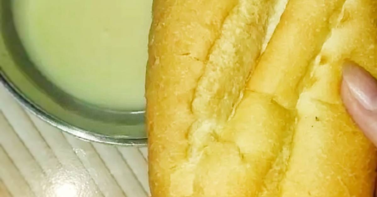 Bánh mì chấm sữa đặc